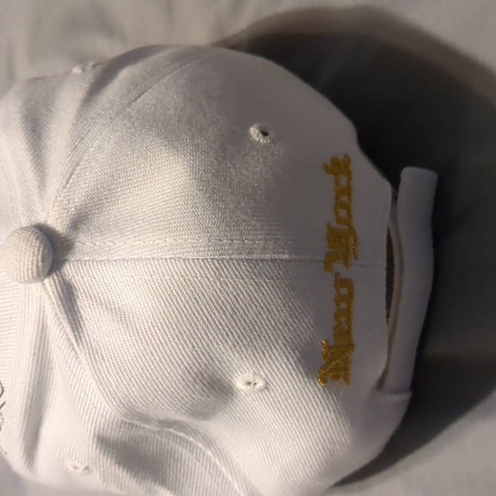 Hat - Picture 5 of 9